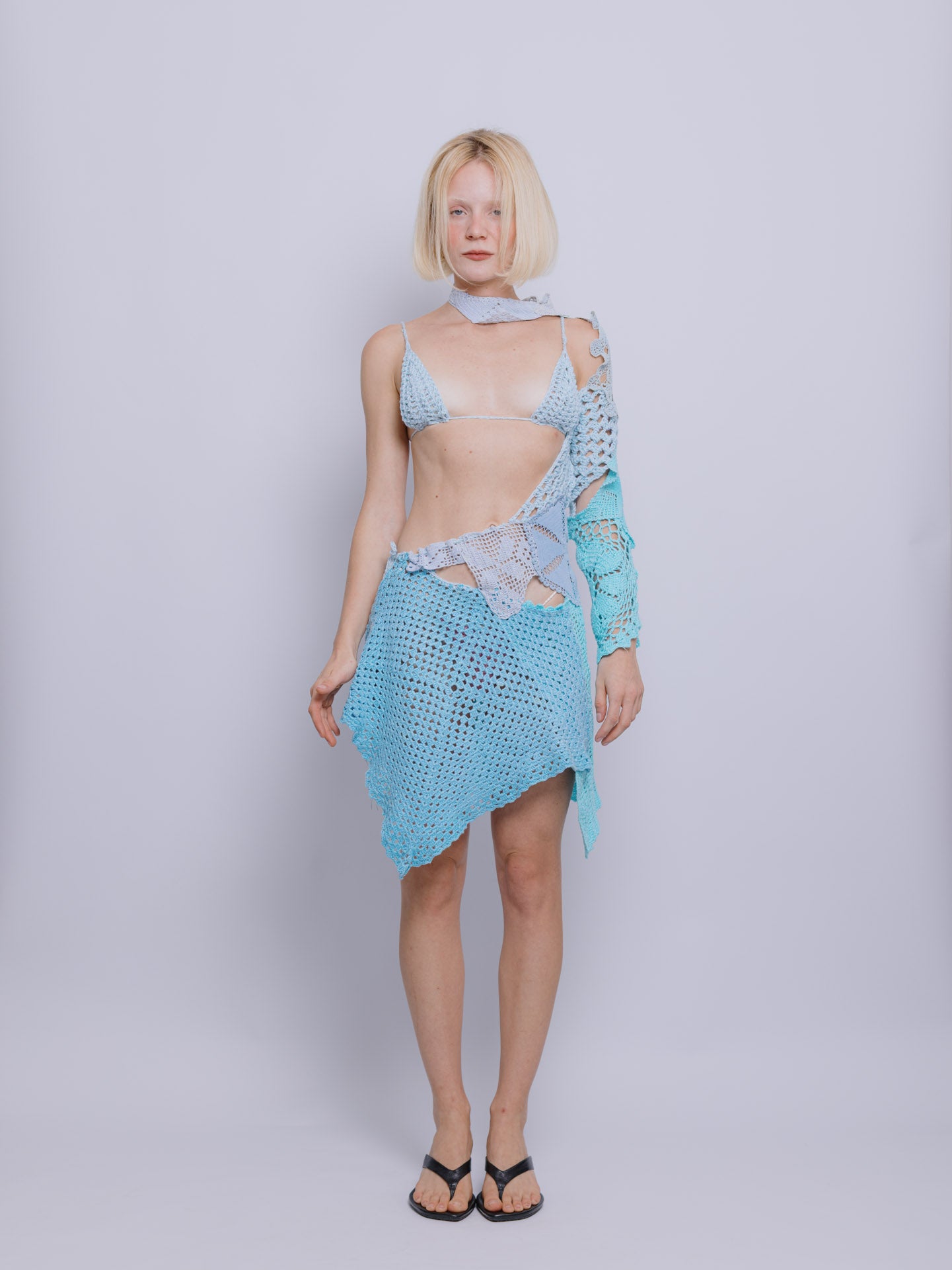 Vestido crochê Ventana® Blue + TOP BIQUINI