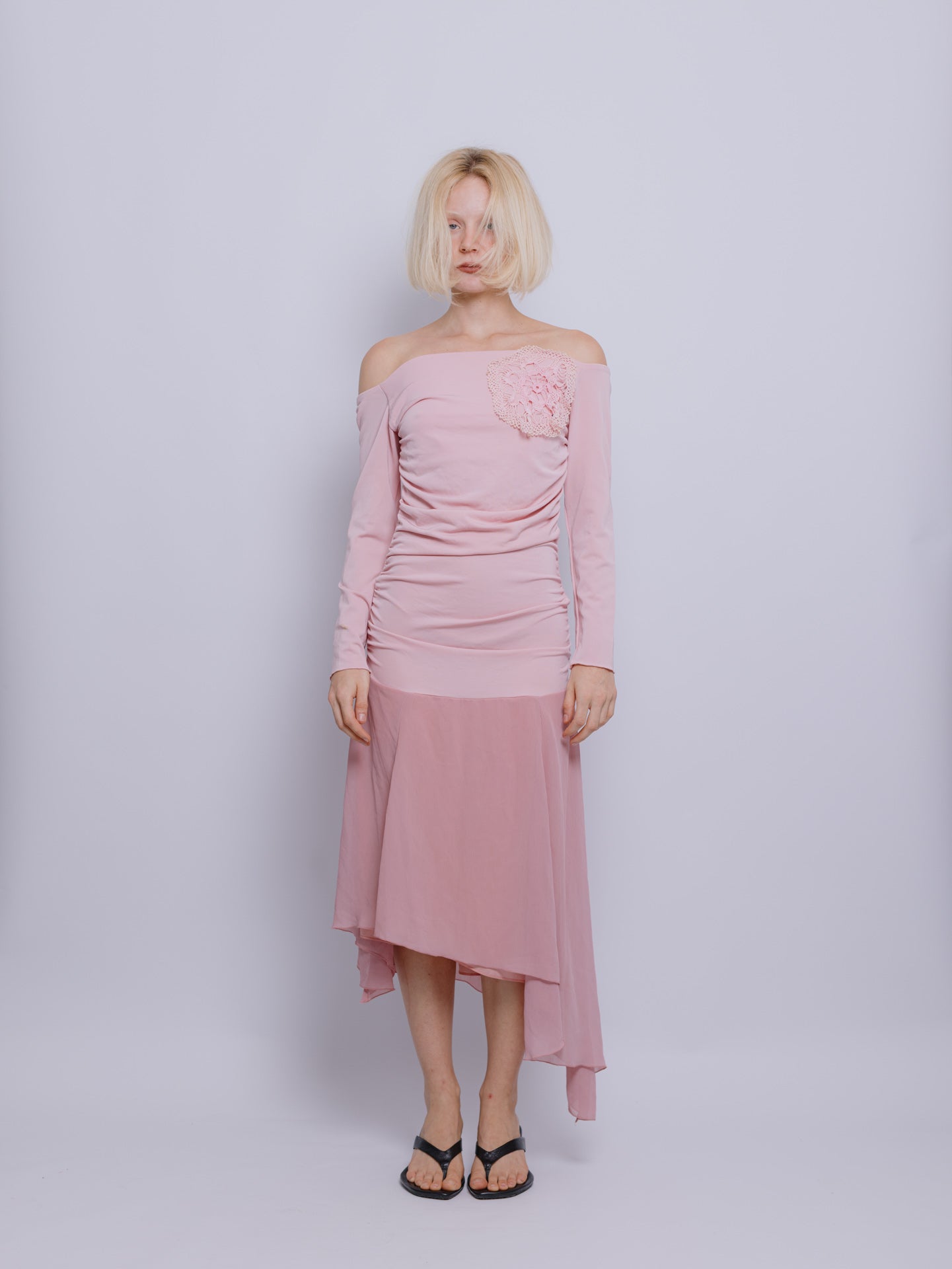 Vestido Rosa com Crochê