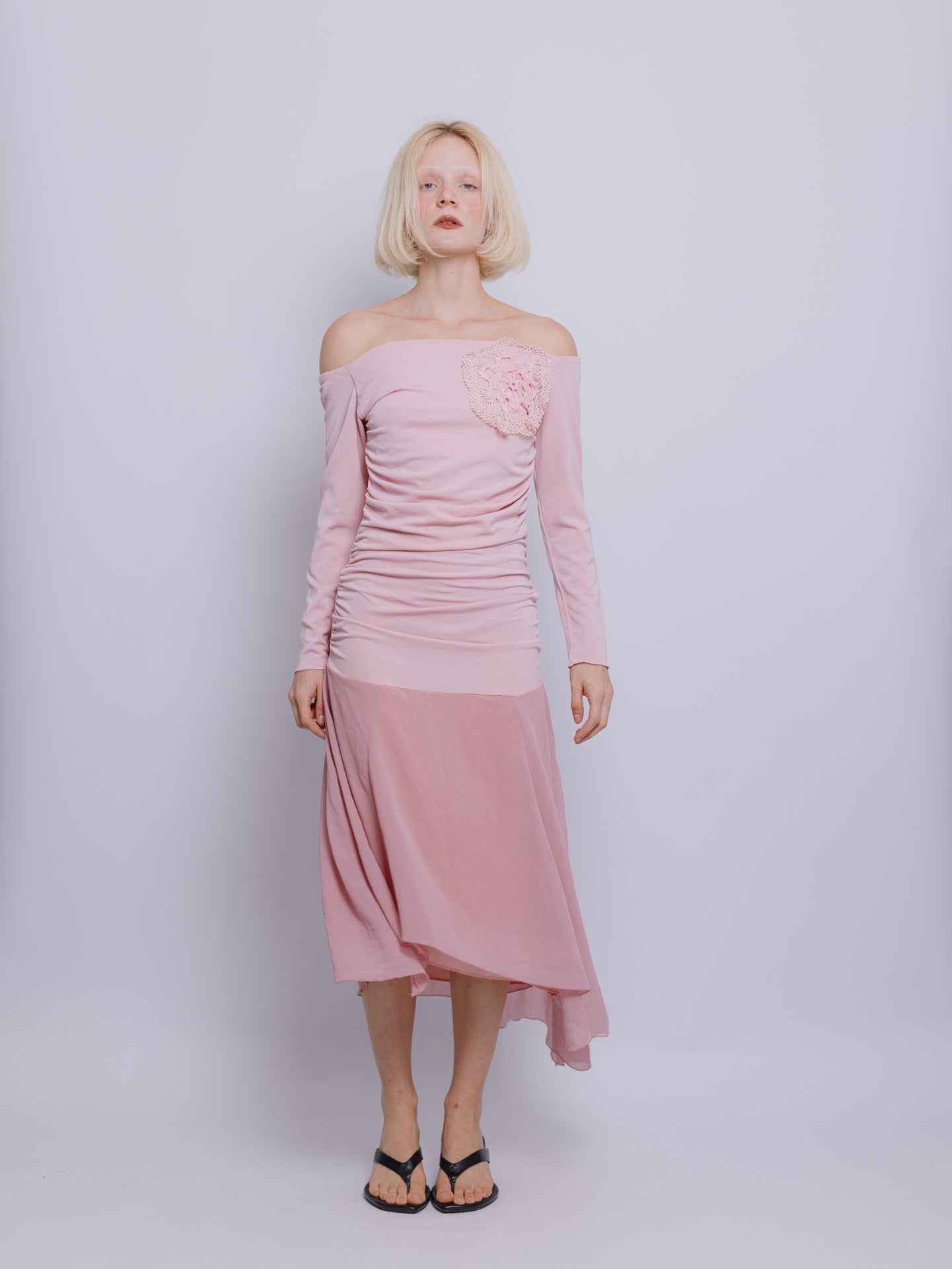 Vestido Rosa com Crochê